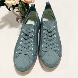 Vionic Women's Teal Sneakers